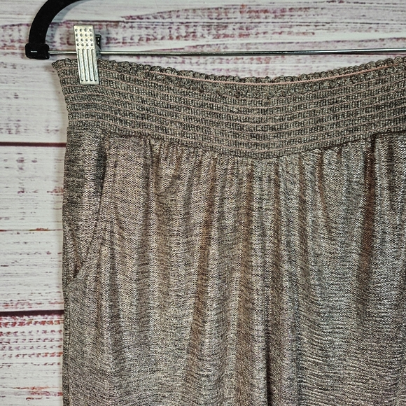 Anthropologie Melora pink metallic joggers - Picture 7 of 15